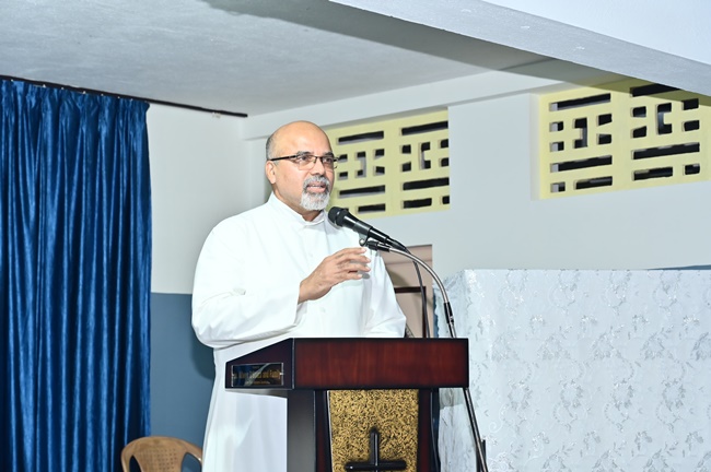 “Poets and Writers are the Architects of Change in Society”-Rev. Fr. Anil D’Souza “Poets and Writers are the Architects of Change in Society”-Rev. Fr. Anil D’Souza